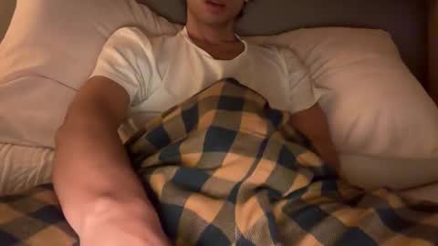 Sunrough online show from November 25, 2025, 9:37 pm