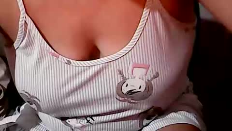 sunshine_38 online show from January 4, 2025, 2:56 pm