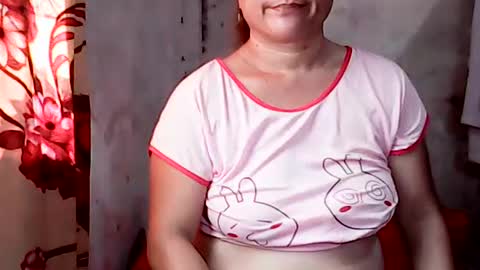 Snapshot of sunshine_38 chatting on July 6, 2026, 12:40 am sunshine_38 online show from July 6, 2026, 12:40 am