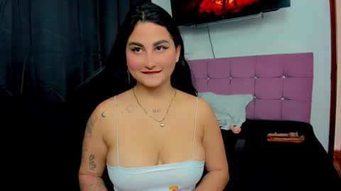 Andrea Rodriguez online show from September 25, 2025, 7:28 pm