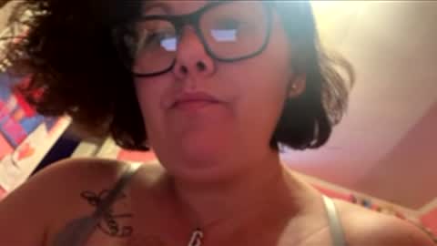 sunshinesmalls813 online show from May 4, 2026, 5:36 am