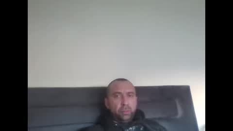 super42835015 online show from April 7, 2026, 3:45 pm