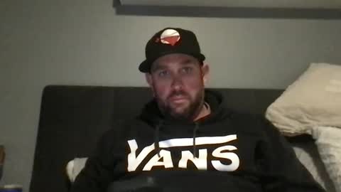 super_jutty online show from December 4, 2025, 11:35 pm