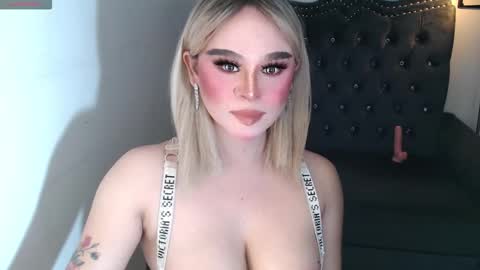 CARMINA online show from December 3, 2025, 1:46 am