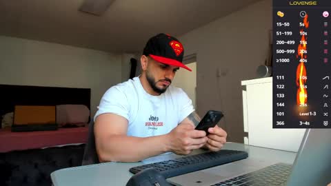 Snapshot of supermanboyxxl chatting on April 23, 2026, 6:03 am supermanboyxxl online show from April 23, 2026, 6:03 am