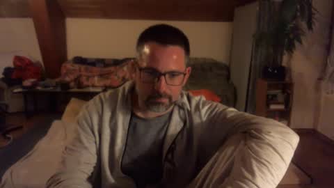 supersquirrel81 online show from January 18, 2026, 5:11 am