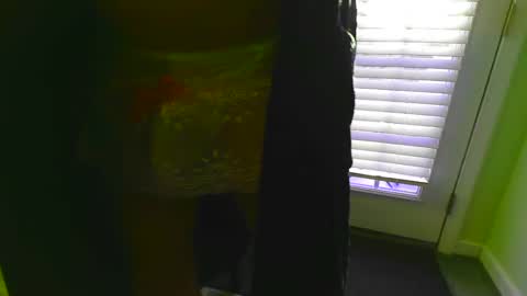 Snapshot of supwitchoo chatting on January 20, 2025, 9:43 pm Supwitchoo online show from January 20, 2025, 9:43 pm