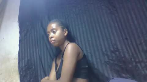 Snapshot of surbelle chatting on January 11, 2026, 5:12 am surbelle online show from January 11, 2026, 5:12 am