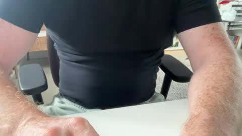 Snapshot of surfstar81 chatting on August 5, 2026, 7:22 am surfstar81 online show from August 5, 2026, 7:22 am