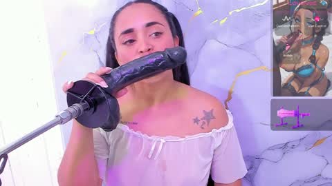 Snapshot of susan_bigass chatting on April 8, 2026, 11:32 am Susan online show from April 8, 2026, 11:32 am