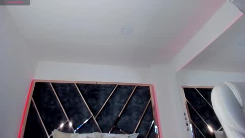 susanahenao online show from March 17, 2026, 3:48 pm