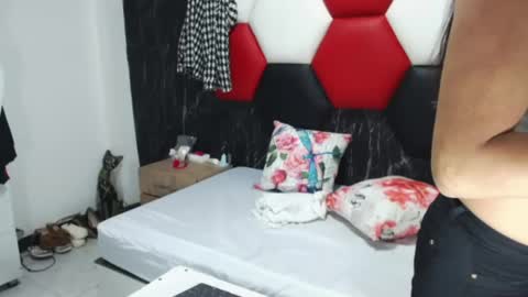 Snapshot of susanleroy chatting on December 14, 2024, 3:51 am susanleroy online show from December 14, 2024, 3:51 am