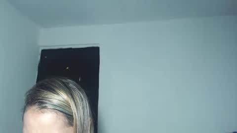 Snapshot of susanleroy chatting on February 13, 2025, 10:12 am susanleroy online show from February 13, 2025, 10:12 am