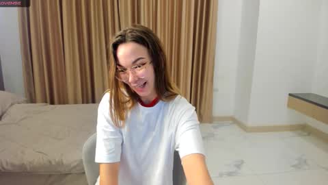 susannjohnson online show from November 19, 2025, 12:43 am