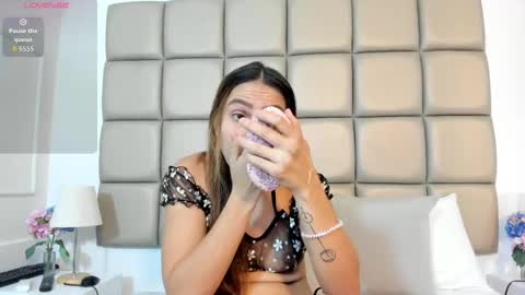 susanthomass online show from September 27, 2025, 7:08 pm