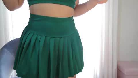 Snapshot of susiesunny chatting on April 27, 2026, 10:35 am susana online show from April 27, 2026, 10:35 am