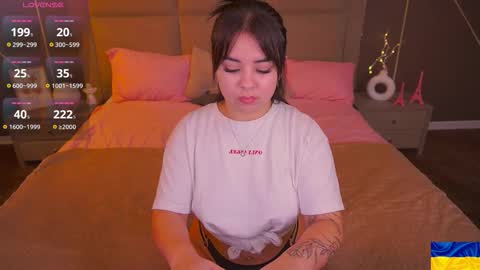 Susie online show from November 23, 2025, 9:03 pm