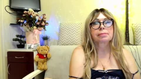 Snapshot of susiexnoreen chatting on June 28, 2026, 1:00 am SusiexNoreen online show from June 28, 2026, 1:00 am