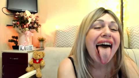 Snapshot of susiexnoreen chatting on July 6, 2026, 12:40 am SusiexNoreen online show from July 6, 2026, 12:40 am