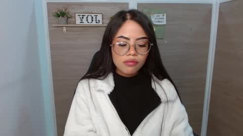 Susan online show from February 25, 2025, 5:47 pm