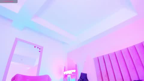 Sussan Nicole  online show from January 20, 2025, 4:12 pm