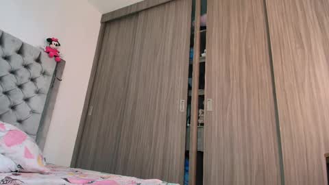 Andrea online show from October 29, 2025, 8:10 pm