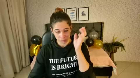 Snapshot of sussy__stone chatting on December 22, 2024, 12:27 pm online show from December 22, 2024, 12:27 pm