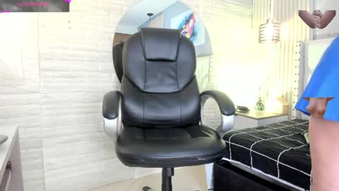 Snapshot of sussy__stone chatting on April 10, 2026, 11:37 am online show from April 10, 2026, 11:37 am