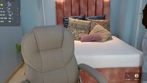 Snapshot of sussy_leon chatting on July 24, 2026, 11:30 am sussy leon online show from July 24, 2026, 11:30 am