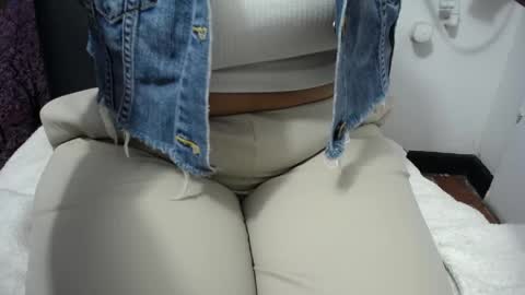 susy_perverttt online show from June 7, 2026, 2:54 pm