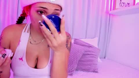 susyy online show from December 1, 2025, 7:30 pm