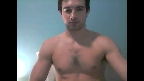 Snapshot of sutromaxx chatting on June 4, 2026, 11:33 pm Maximus online show from June 4, 2026, 11:33 pm