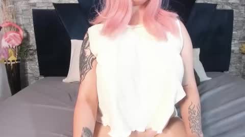 suxan_white online show from March 12, 2026, 8:48 pm