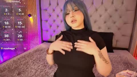 suxan_white online show from May 10, 2026, 12:10 pm