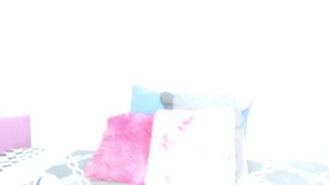 suzan_30 online show from October 11, 2025, 7:56 pm