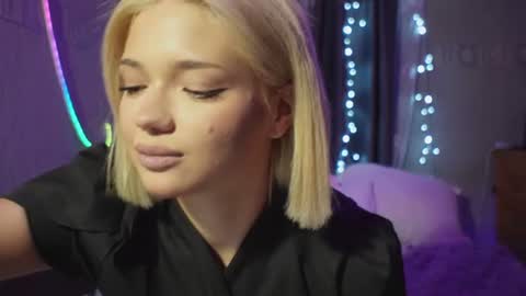 Stacy online show from July 16, 2026, 9:43 pm