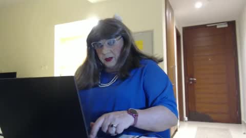 My name is Sissy or more fully Suzanna Aprilia Maria Mariquita Catarina Chinita Banci. Soy una puta - que chimba ladybug online show from April 17, 2026, 3:48 pm