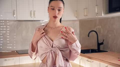 Snapshot of suziegoglia chatting on January 8, 2026, 9:17 pm Kristanna online show from January 8, 2026, 9:17 pm