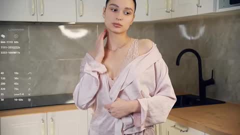 Snapshot of suziegoglia chatting on January 11, 2026, 9:31 pm Kristanna online show from January 11, 2026, 9:31 pm