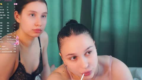 Snapshot of suziegoglia chatting on April 1, 2026, 1:41 pm Kristanna online show from April 1, 2026, 1:41 pm