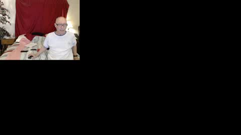 Snapshot of suziparkercd chatting on March 8, 2025, 6:26 pm suziparkercd online show from March 8, 2025, 6:26 pm