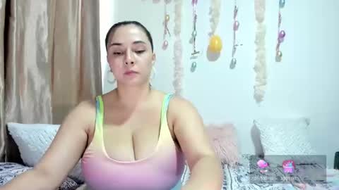 Suzy Amaya  online show from April 2, 2026, 7:44 pm