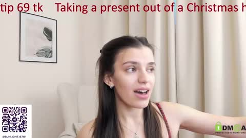 Snapshot of suzyjames chatting on December 25, 2024, 4:54 am Suzy next stream Thursday Friday Saturday online show from December 25, 2024, 4:54 am