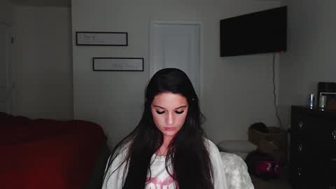 Snapshot of svtf2323 chatting on October 29, 2025, 9:38 pm SV online show from October 29, 2025, 9:38 pm