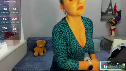 Snapshot of sweet___margaret chatting on June 7, 2026, 4:22 pm Margaret online show from June 7, 2026, 4:22 pm