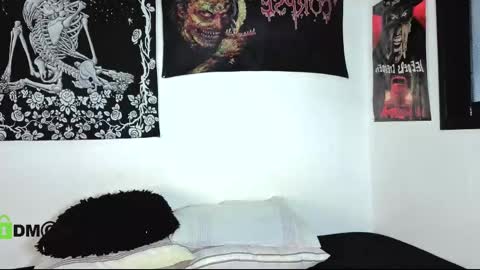 Natasha  independent modelo online show from April 17, 2026, 6:00 pm