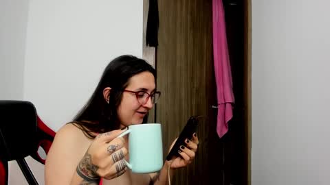 sweet__suck69bitch online show from December 16, 2024, 5:06 am