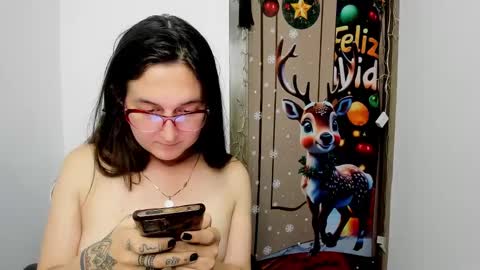 sweet__suck69bitch online show from December 21, 2024, 3:25 am