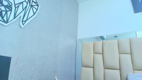 Amye  online show from September 17, 2025, 7:15 pm