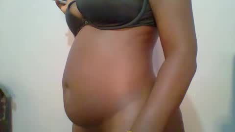 Snapshot of sweet_arianna_ chatting on February 16, 2025, 12:43 pm timaya online show from February 16, 2025, 12:43 pm